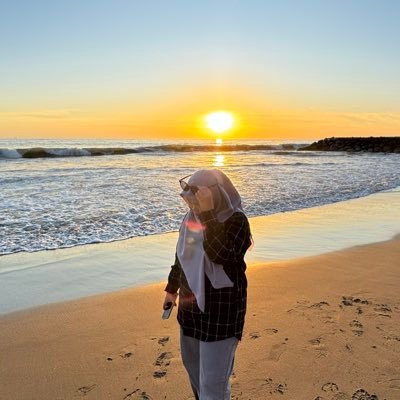 putriindriyanie's profile picture. instagram : https://t.co/JVTHyj0cqG