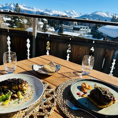 Gione1063243's profile picture. 