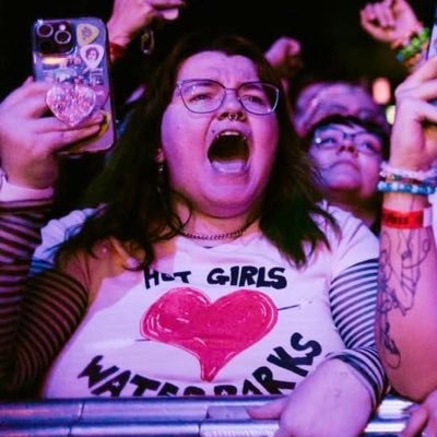 kenziidef3000's profile picture. ~Avid yapper into the wind about nonsense and Parx~ “Yes! Your biggest fan, even!” -Awsten Knight