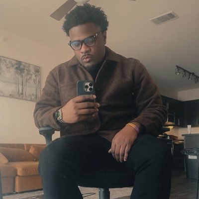 _Dlowery's profile picture. 