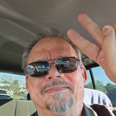 wesherring7's profile picture. Pro America. Anti Trump. 🇺🇸
Fuck the Kumquat.