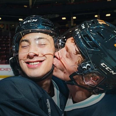 bichi_yal's profile picture. 27yo.

Brain rot for:
Ilya & Shane and Andrew & Neil
she/her