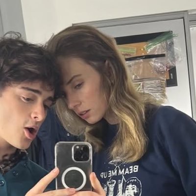 wheeclr's profile picture. Hi Mw @iovebyeok