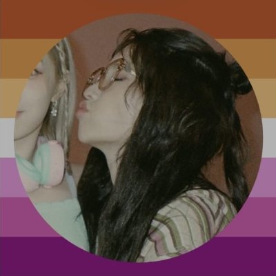 lesbiansforxlov's profile picture. #WUMUTI: the bunny just hops out                   
        second account @strawberry_seob