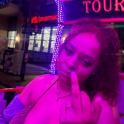 mocha_kurls's profile picture. ig: cece.reneee| bitch im a mothaaaa/certified chef 👩🏽‍🍳and yes bitch im a lesbian 🏳️‍🌈.