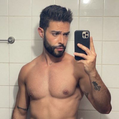 uaidiogenes's profile picture. https://t.co/6bLbDNrGHJ