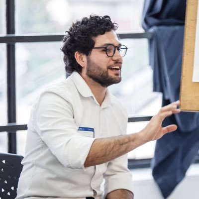 esandrezconz's profile picture. 