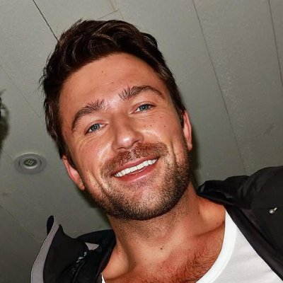 starkanthonys's profile picture. suspend logic, invite magic. 🇮🇪🇵🇸🦅