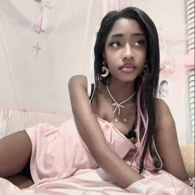 lalalovelacee's profile picture. ˗ˏˋ jvvyla on insta & pinterest ˎˊ˗