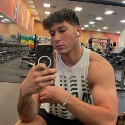 jonnybeaver23's profile picture. 