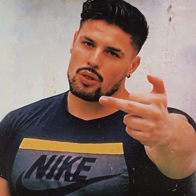 l0vedrvg_'s profile picture. 'pour it on up 'till I can't even think no more'