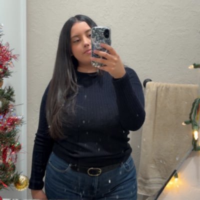 desiiiraeee's profile picture. adrian ❤️💍