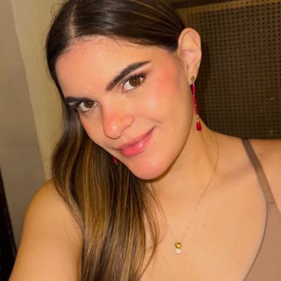 victoriatabasca's profile picture. DESIGNER✨ I have galaxies inside me🪐