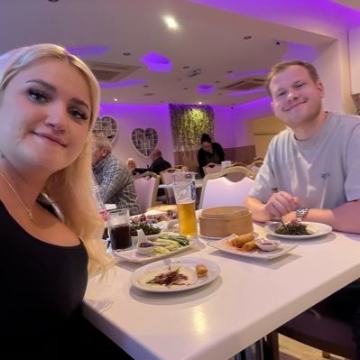 fjsbfkenddejd's profile picture. 