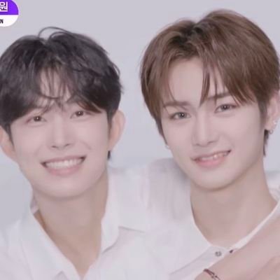 iHugJIHO0N's profile picture. adminnya orang aneh