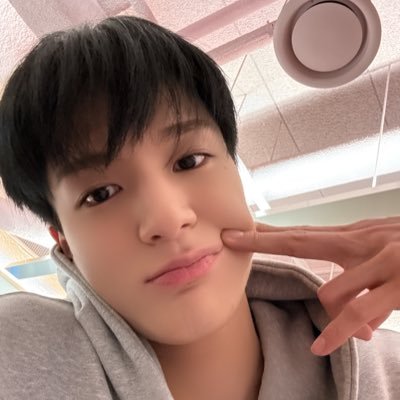 babyemmee's profile picture. ✮ ⋆ 🐕‍🦺🥝 #제노 #재민 #ตะหนูน้อยพีพีรีวิว ˚｡𖦹 / fan account