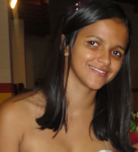 Sou estudante... de história e informática...meu signo é peixes...  meu niver é dia 25 do 02