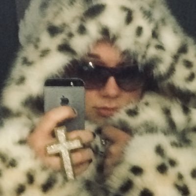 PLASTICDIVAAA's profile picture. 