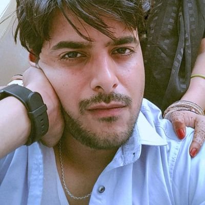 lalitgrateful's profile picture. engineer, a knowledgeable idiot 🎭