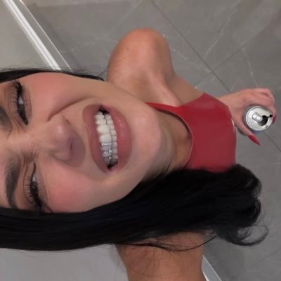 zaccavgni's profile picture. lei è di Roma però è della Lazio | @claudi8la