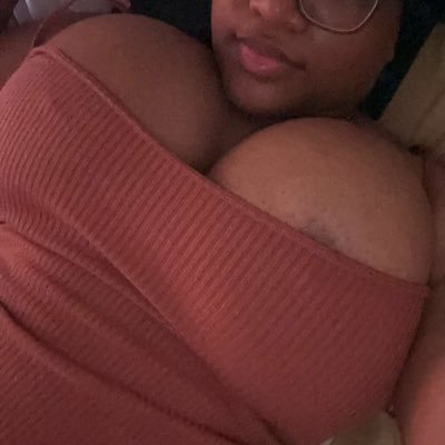 MsStandard7's profile picture. Are you proud of me? 📹 #Hotwife | #MFM | 18+