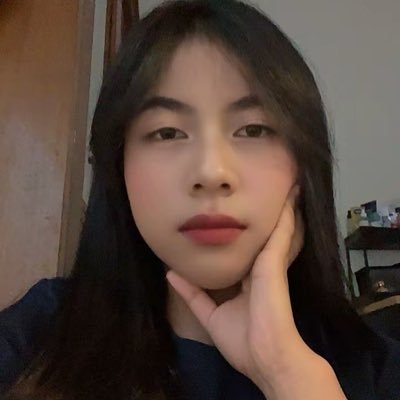 itsmeezahr's profile picture. 