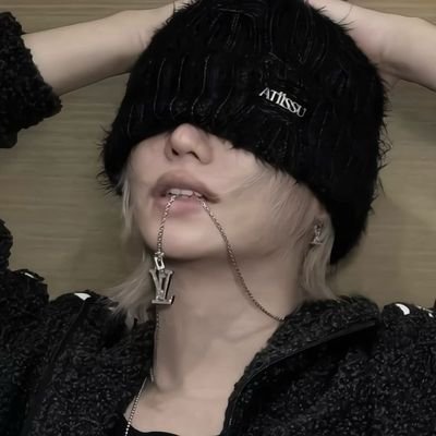 saskekm's profile picture. um pouco de tudo e as vezes nada