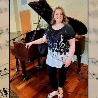 nuts4opera's profile picture. Wife, opera singer, (lyric soprano),  pianist, entertainer, songwriter, recording artist