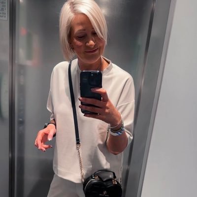 Jennifergaunt11's profile picture. Runner & Pacer🏃🏼‍♀️🏃🏼‍♀️ @xempouk @PBpacers @Great_Run @RunThroughUK 🗣👏🏼👏🏼Instagram - jenny_the_runner021