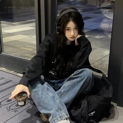 geritalip's profile picture. “Takip edene geri takip! 💥
Yorumlara takip yaz — hem seni takip edeyim hem de seni herkes görsün.
Hep birlikte büyüyoruz 🚀✨”