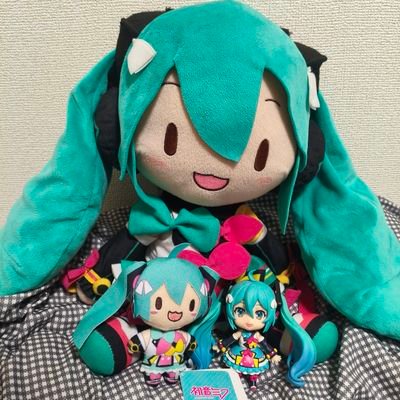 na_no_1831's profile picture. 雪ミク2019の動画を見てからずっとミクのファンです！

私の好きなミクはふりかけです！アボカドジュースにチョコレートミルクを混ぜるのが大好きです！