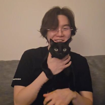 SannyYamaguti's profile picture. 