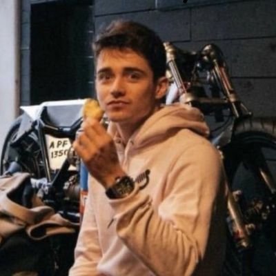 Ianskywalkers's profile picture. Mungkin gua adalah saya, saya adalah myself