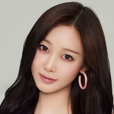 aesgyise's profile picture. the kindest gurl known as rapper from AESPA, with name Giselle.