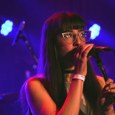 aylenperucca's profile picture. 25 años | Médica UBA 🩺 | Cantonta | Feminista y peronista porque me encanta que me puteen