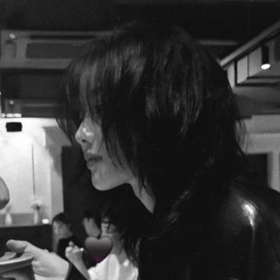 frommoonail's profile picture. 말하지 못한 사랑이 여전히 어딘가에서