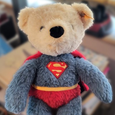 MikeOwenCarroll's profile picture. Irish writer of comics (Judge Dredd, Proteus Vex, Dreadnoughts, Silver), books (Quantum Prophecy, Judges), and the Rusty Staples comics blog! He/Him.