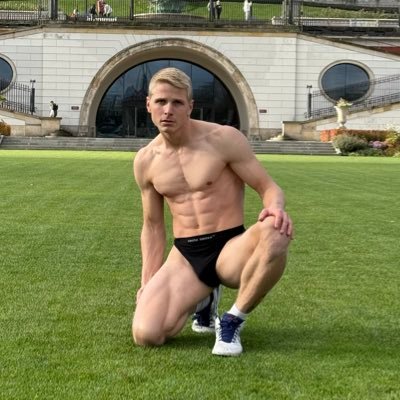 miguelitobody's profile picture. Pro Life-style 🎬 Healthy Diet 🫐Modeling 📸Trainings 💪🏽 Show🎙️Look 🕺🏼Eat 🥘 Train🏋🏻 Like me 😌 Use links & get Your package👇🏻