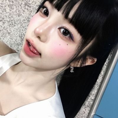 uniaryna's profile picture. Mm！ 涊惉? — pale ୨୧’ light-sense. 
early hush ?¡ ₊ stay gentle‚ no rush. 🐇🤍