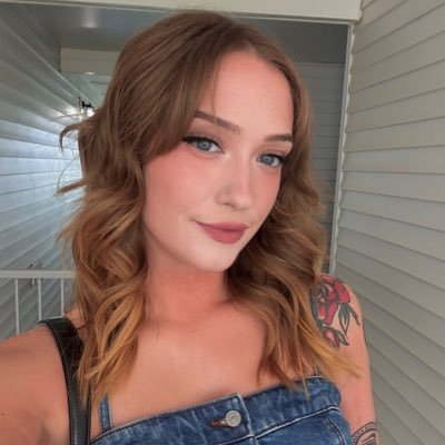 _M4DDOG's profile picture. be kind to yourself.