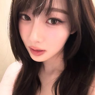 legacyofferndel's profile picture. ❪@furbyxkarina ❣︎🍾❫ .ೃ࿔*:･⋆｡˚🍇