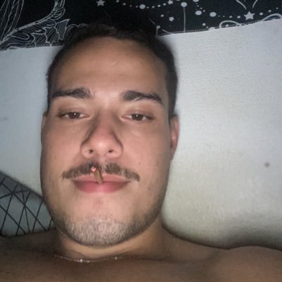 ultravagabinda's profile picture. essa sua voz de piranha me irrita