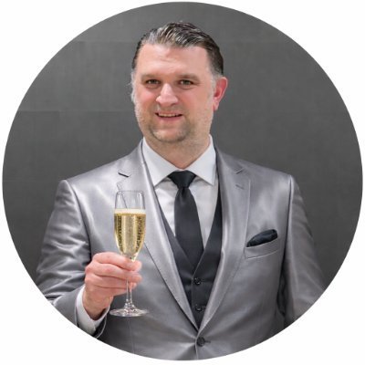 glassartanne's profile picture. 