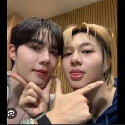 KMthusr53249's profile picture. 