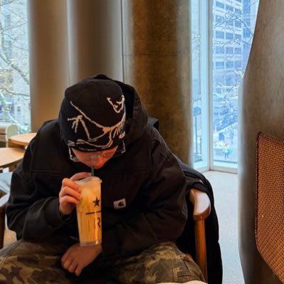 pierjoshy's profile picture. 🪐