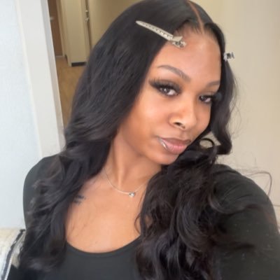 Diamondburtonn's profile picture. 