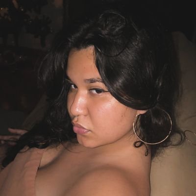 lunarbwitch's profile picture. ◯ ☽ ◑ ● ◐ ❨ ◯ ⠀⠀⠀⠀⠀⠀⠀⠀⠀⠀⠀⠀⠀⠀⠀⠀⠀⠀⠀⠀ ☽𖤐☾⠀⠀⠀⠀⠀⠀⠀⠀⠀⠀𝑑'𝑜𝑥𝑢𝑚 🪞🍯