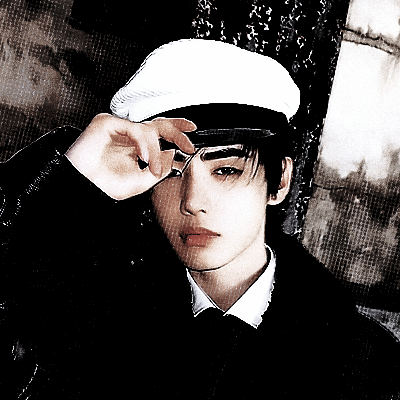 STRYUUBERRIES's profile picture. ⠀⠀⠀⠀⠀⠀⠀⠀⠀▄︻デ══━一⠀۰۰۰⠀⠀⠀⠀⠀⠀