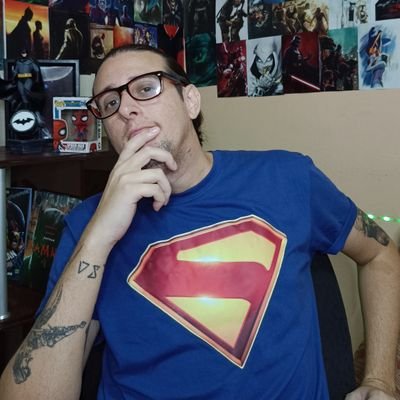 ElFrikiCubano's profile picture. Youtuber a ratos, amante de los comics, el cine de superheroes, videojuegos y la fotografia,.. muchas noticias y rumores del mundo friki. #Marvel #DC #Games
