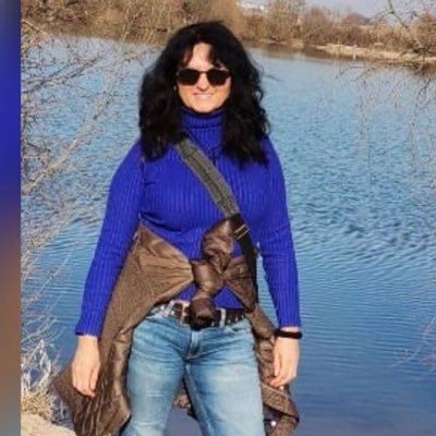 nuncaniemals's profile picture. amante da família, do esposo, de trilhas, defensora convicta dos valores cristãos, tradutora etc etc